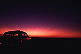 156_auto_mit_abendrot.jpg