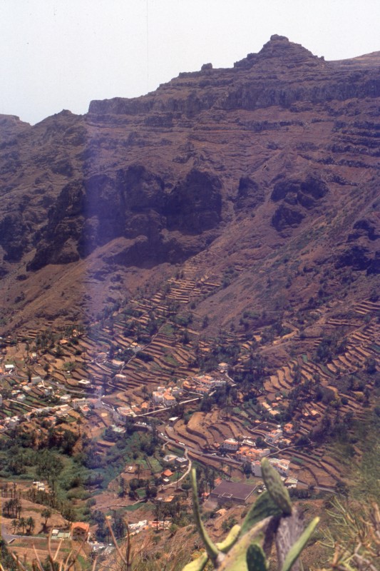 042_blick_ins_valle_gran_rey.jpg