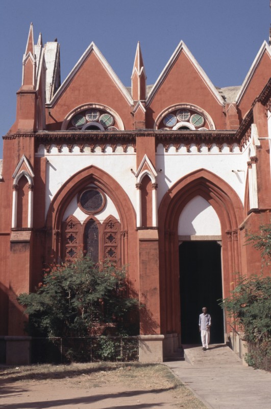 015_kirche_in_pondicherry.jpg