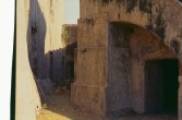 074_maechtiges_fundament.jpg