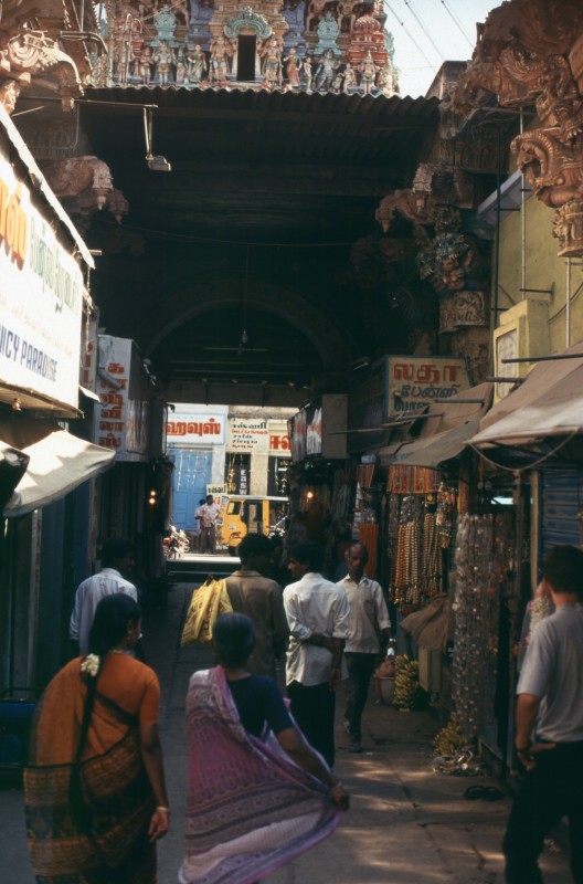 148_ladenpassage_unterhalb_.jpg