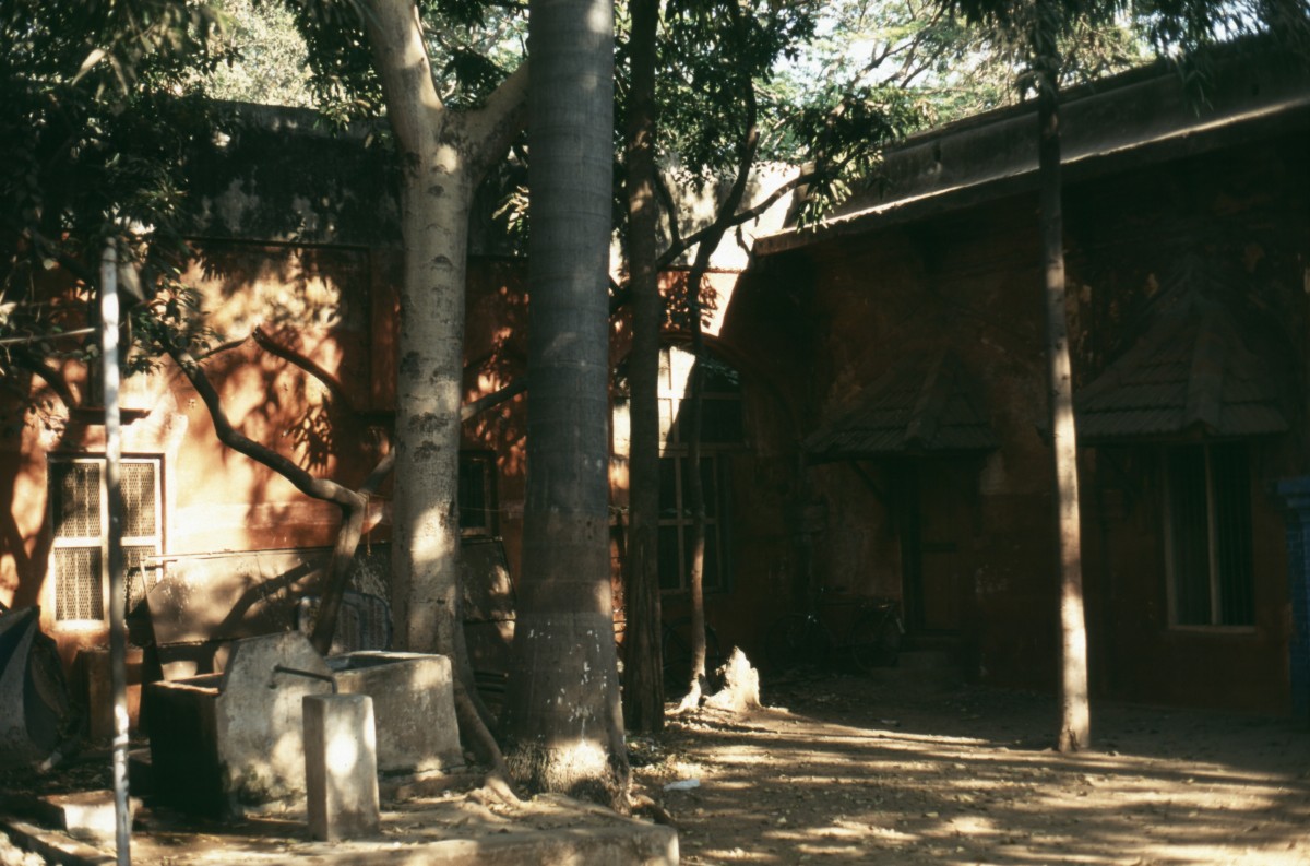 163_nochmal_innenhof.jpg