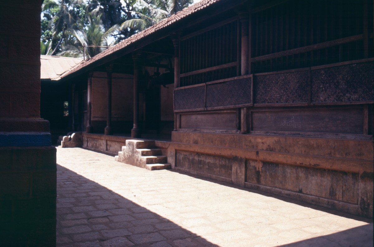 496_ein_innenhof.jpg