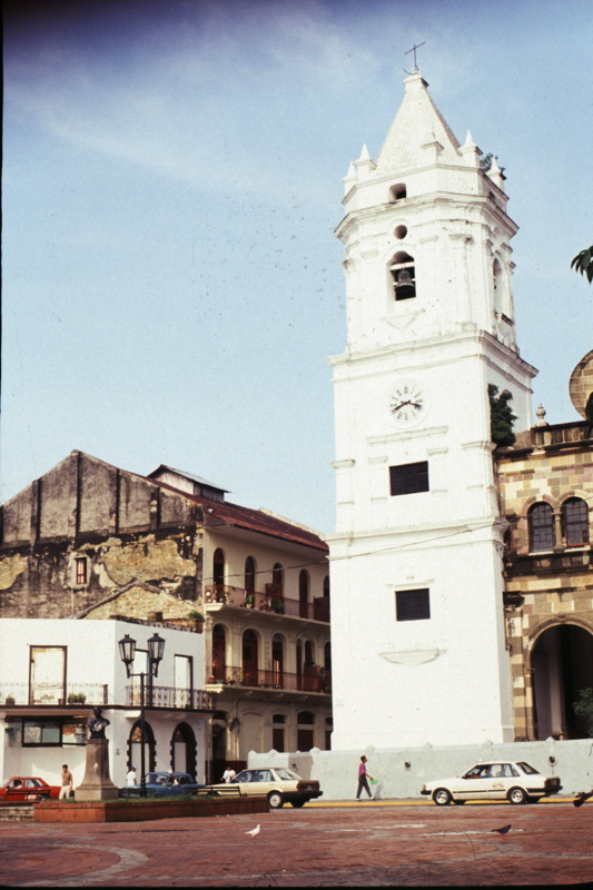 024_kirche_am_zocalo.jpg
