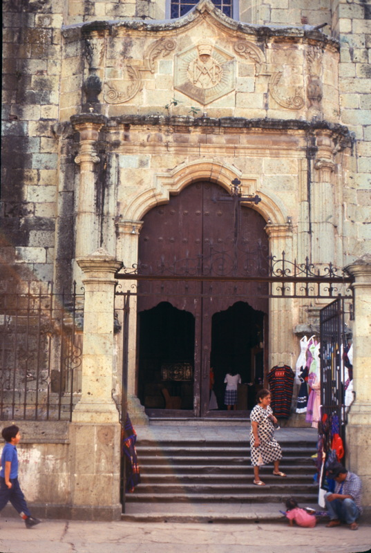 150_downtown_oaxaca.jpg