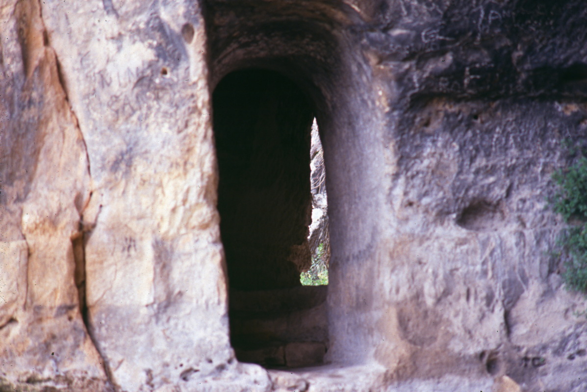 014_alte_grotte.jpg