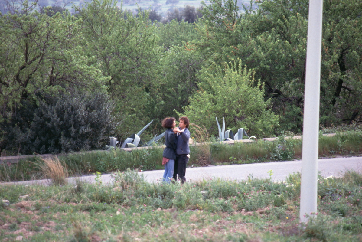 030_tanz_auf_der_strasse.jpg
