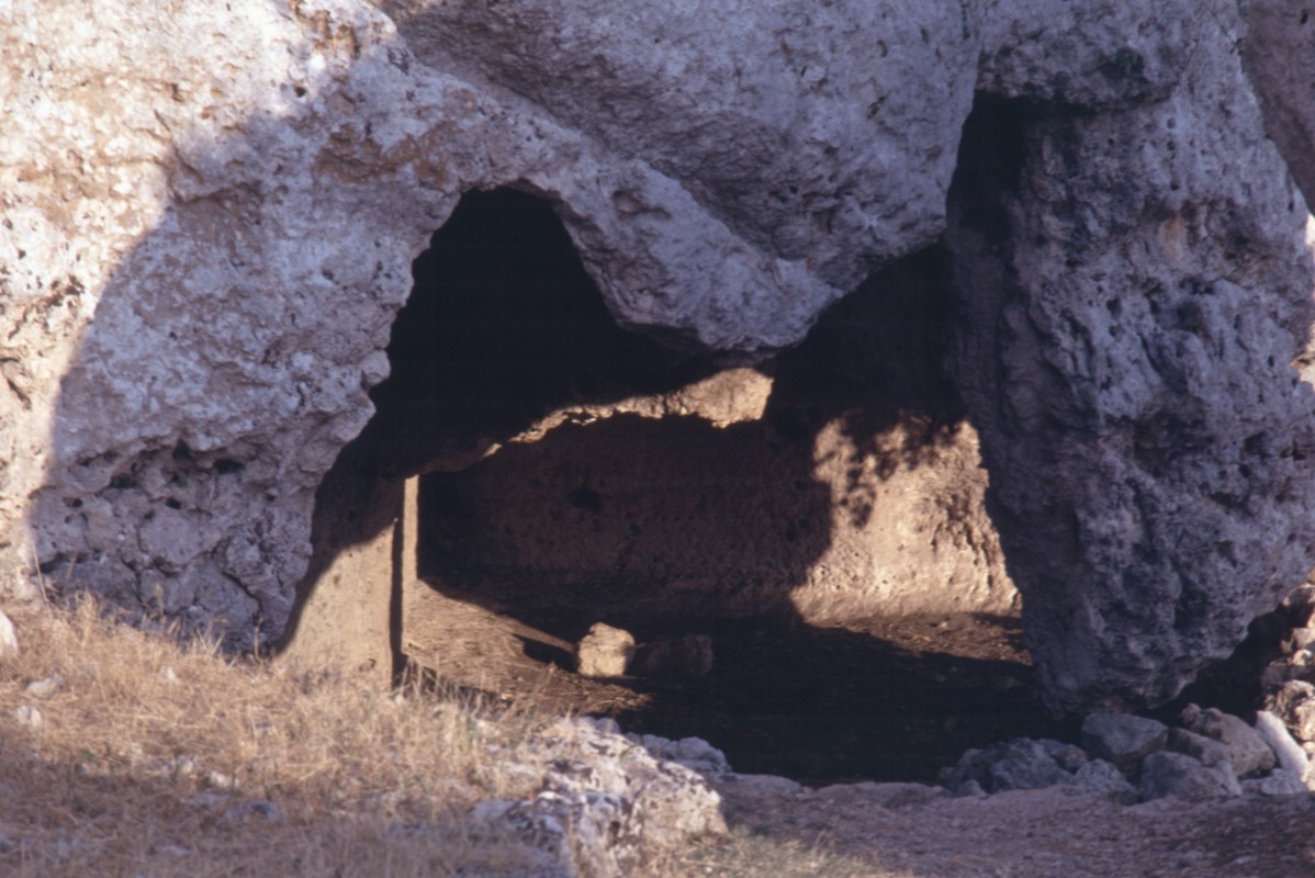 025_wohnloecher.jpg