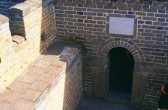 084_eingang_wachturm.jpg