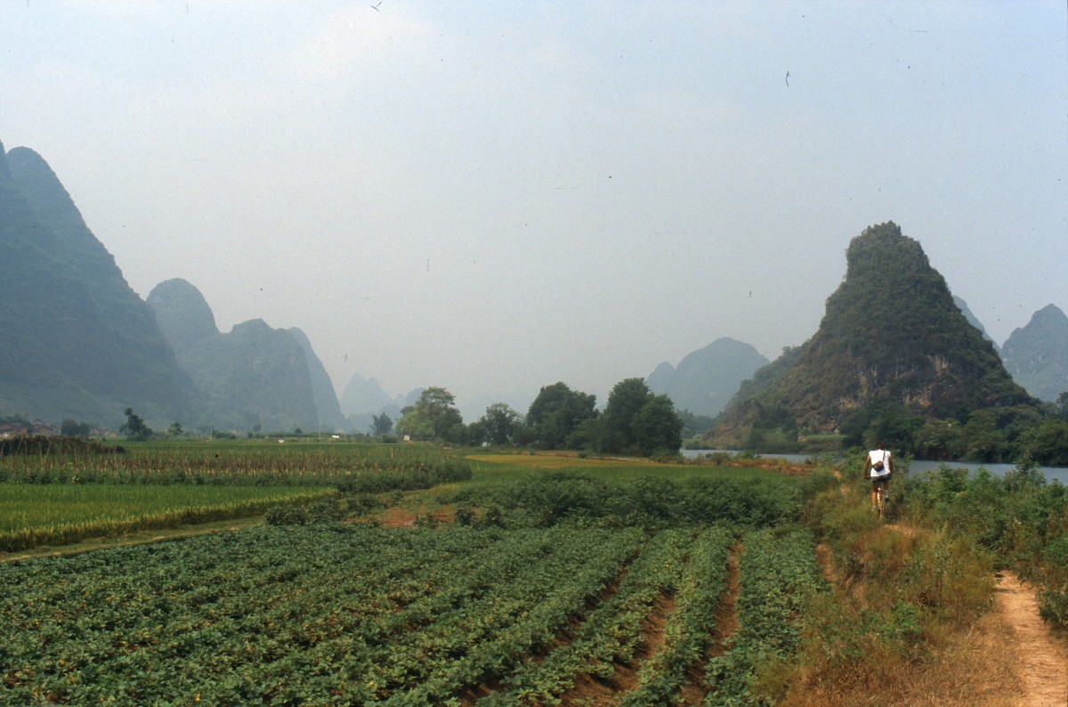 204_radeln_am_fluss.jpg
