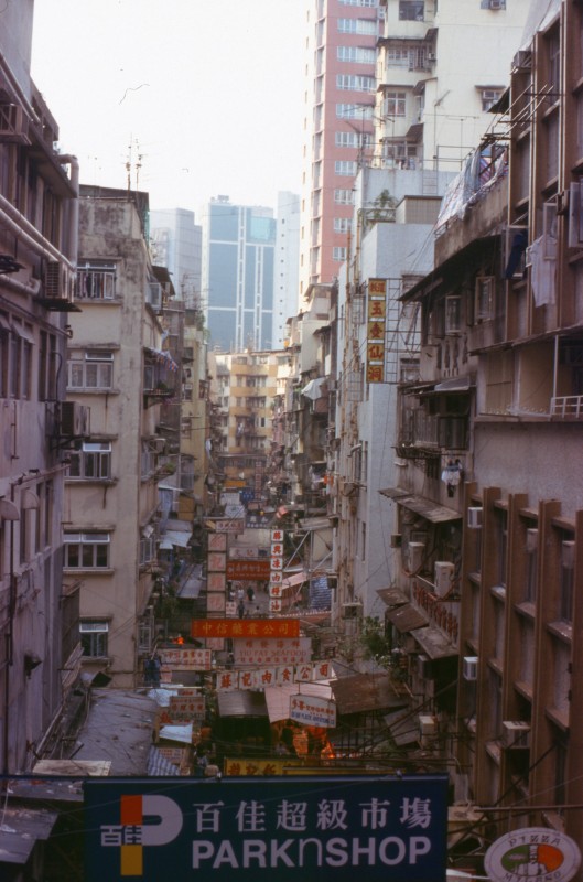 251_strassenschlucht.jpg