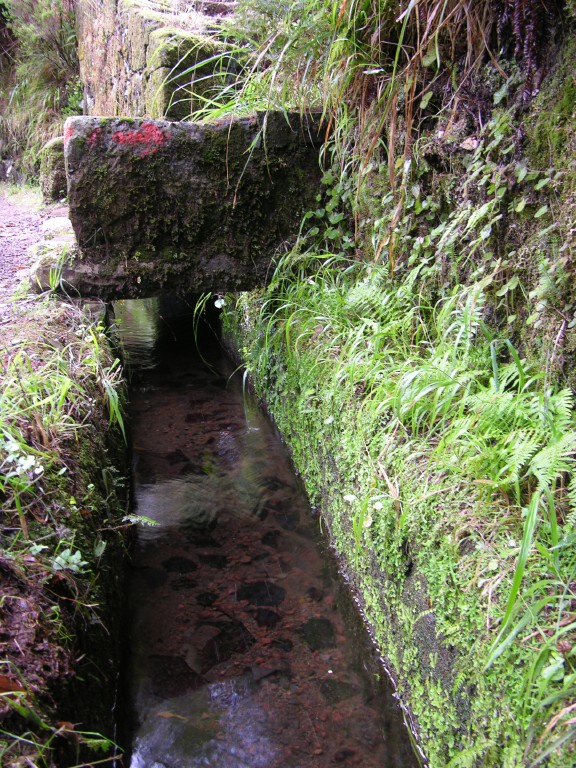 028_levada_25_fontes.jpg