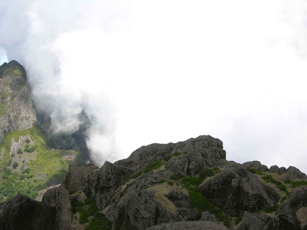 065_nebel_aus_curral_das_freiras.jpg