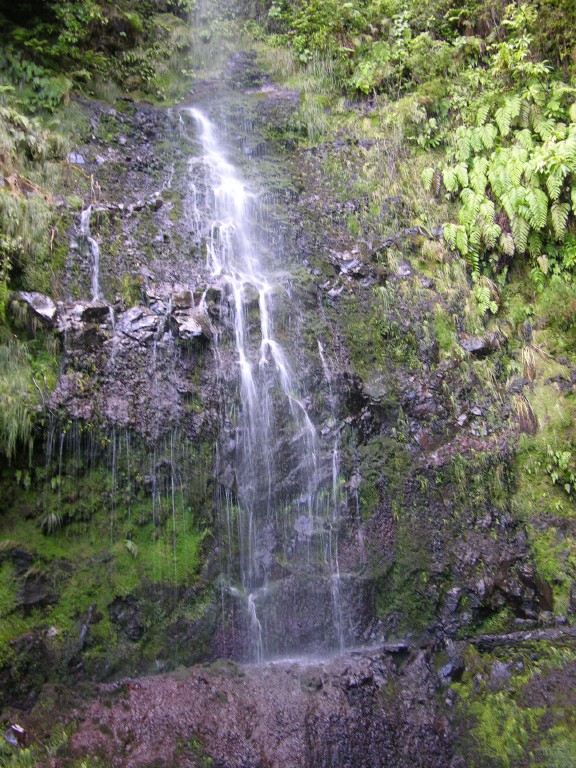 116_wasserfall.jpg