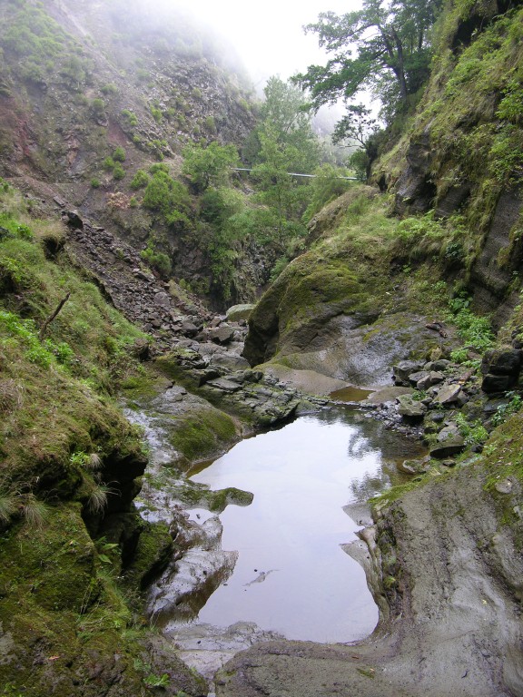 132_flussbett.jpg