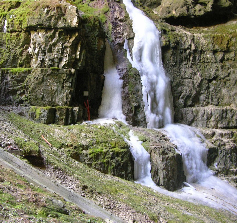 004_eisfall.jpg