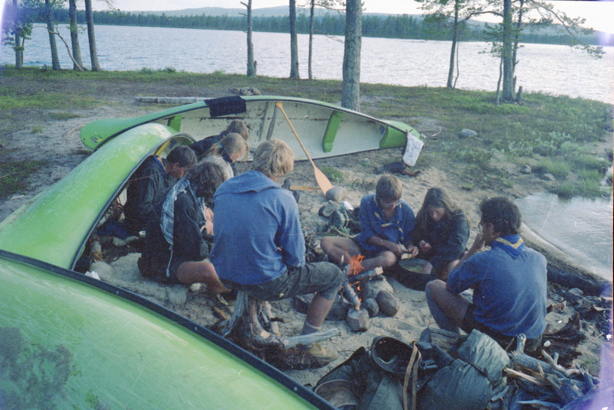 022_nachtlager_am_see.jpg