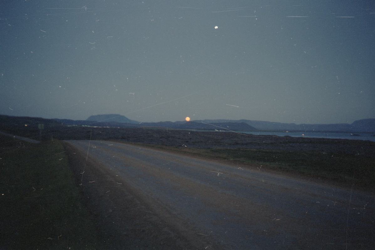 096_mond_am_myvatn.jpg