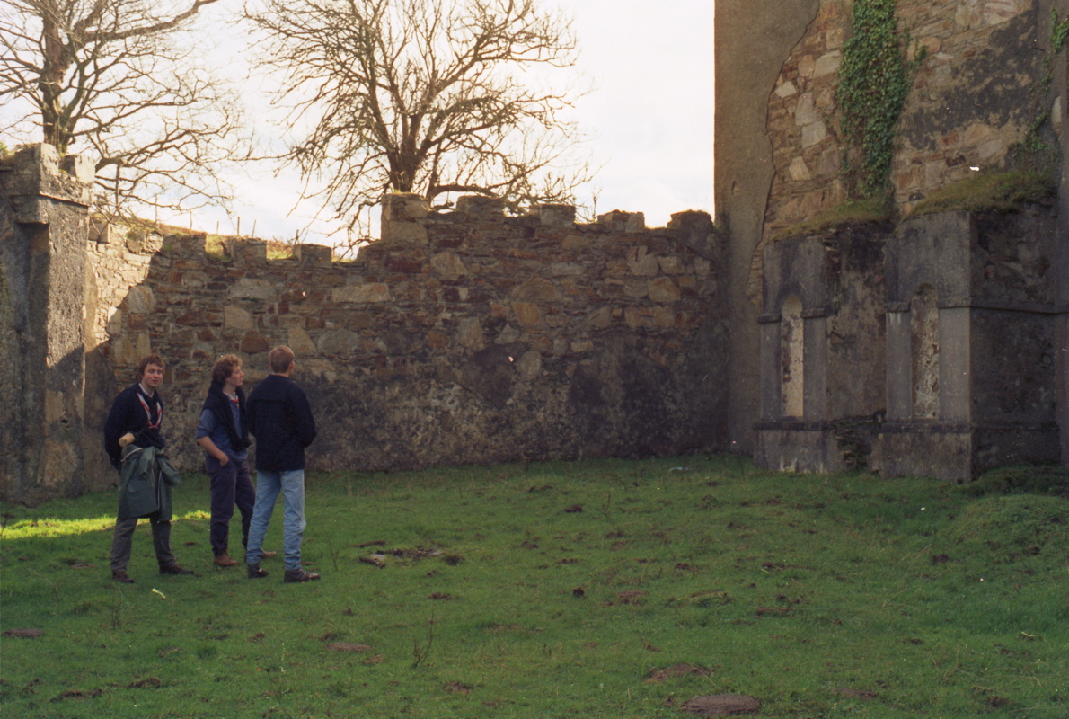 008-im_innenhof.jpg