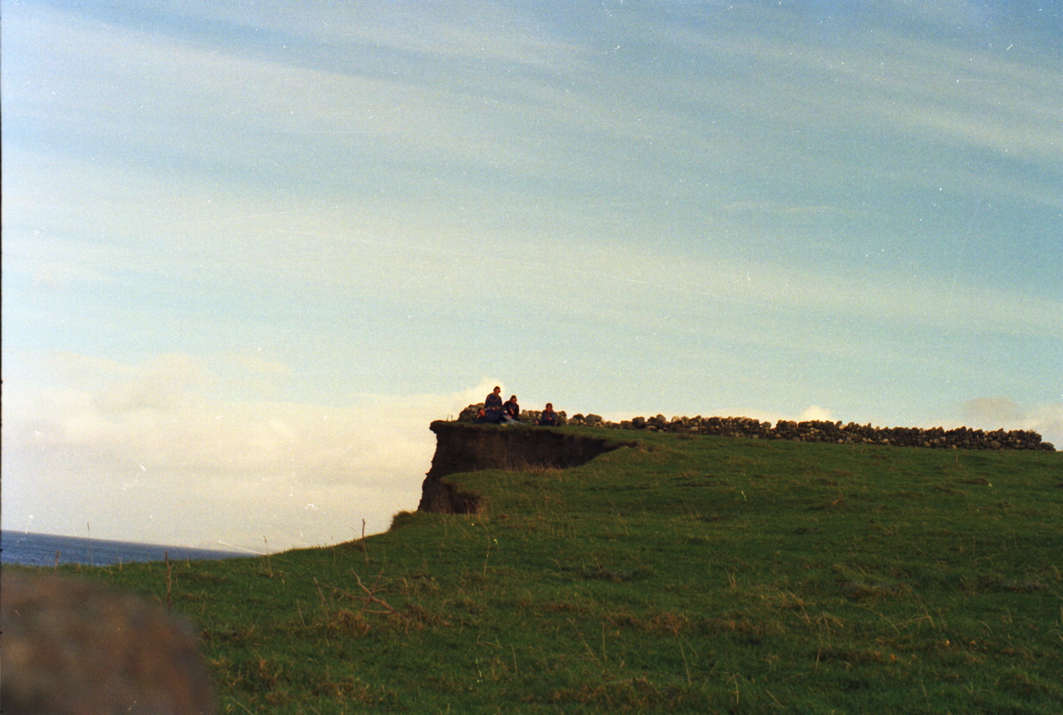 027-auf_der_klippe.jpg