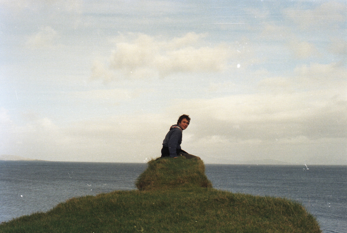031-ralf_auf_der_klippe.jpg