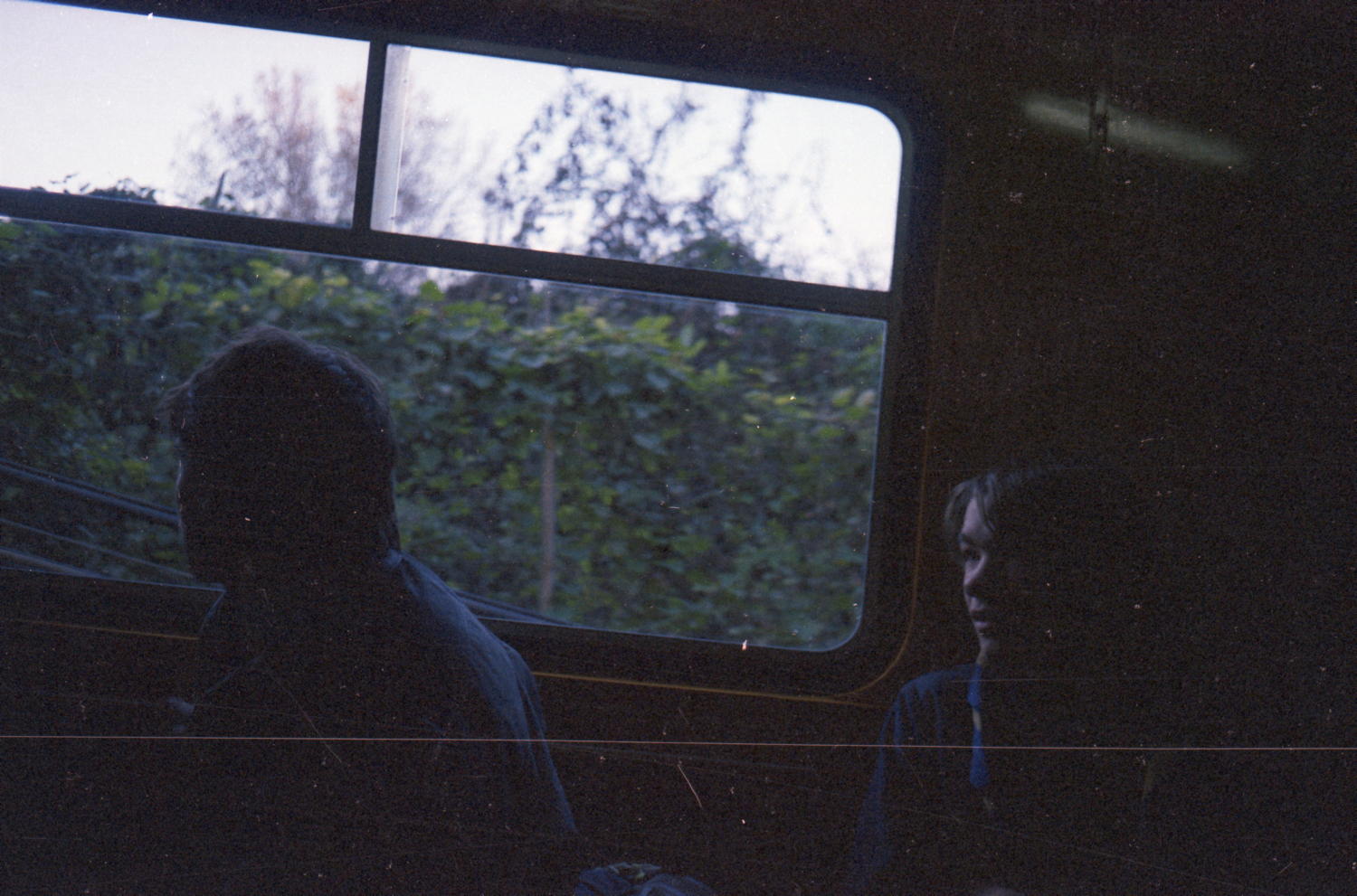012-mit_der_bahn_in_die_ber.jpg