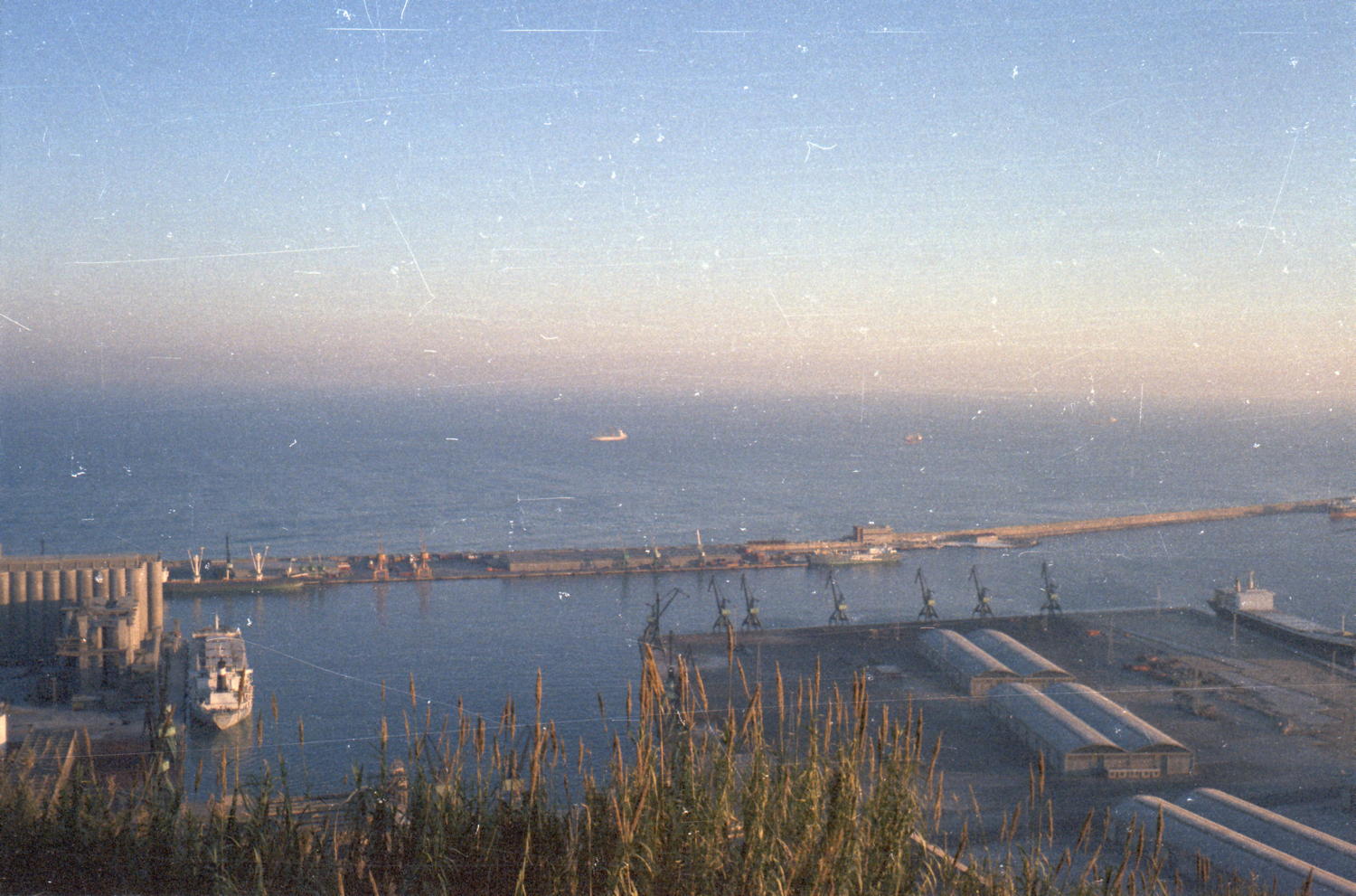 016-hafen_von_barcelona.jpg